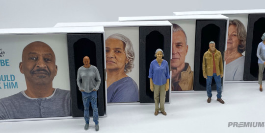 3D scan people and manufacture figures